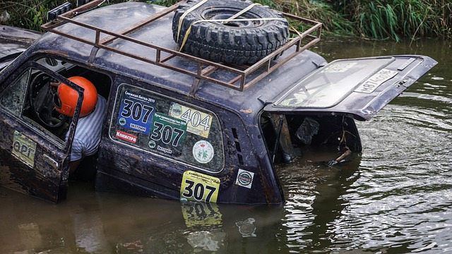 中继续保持 中继续保持